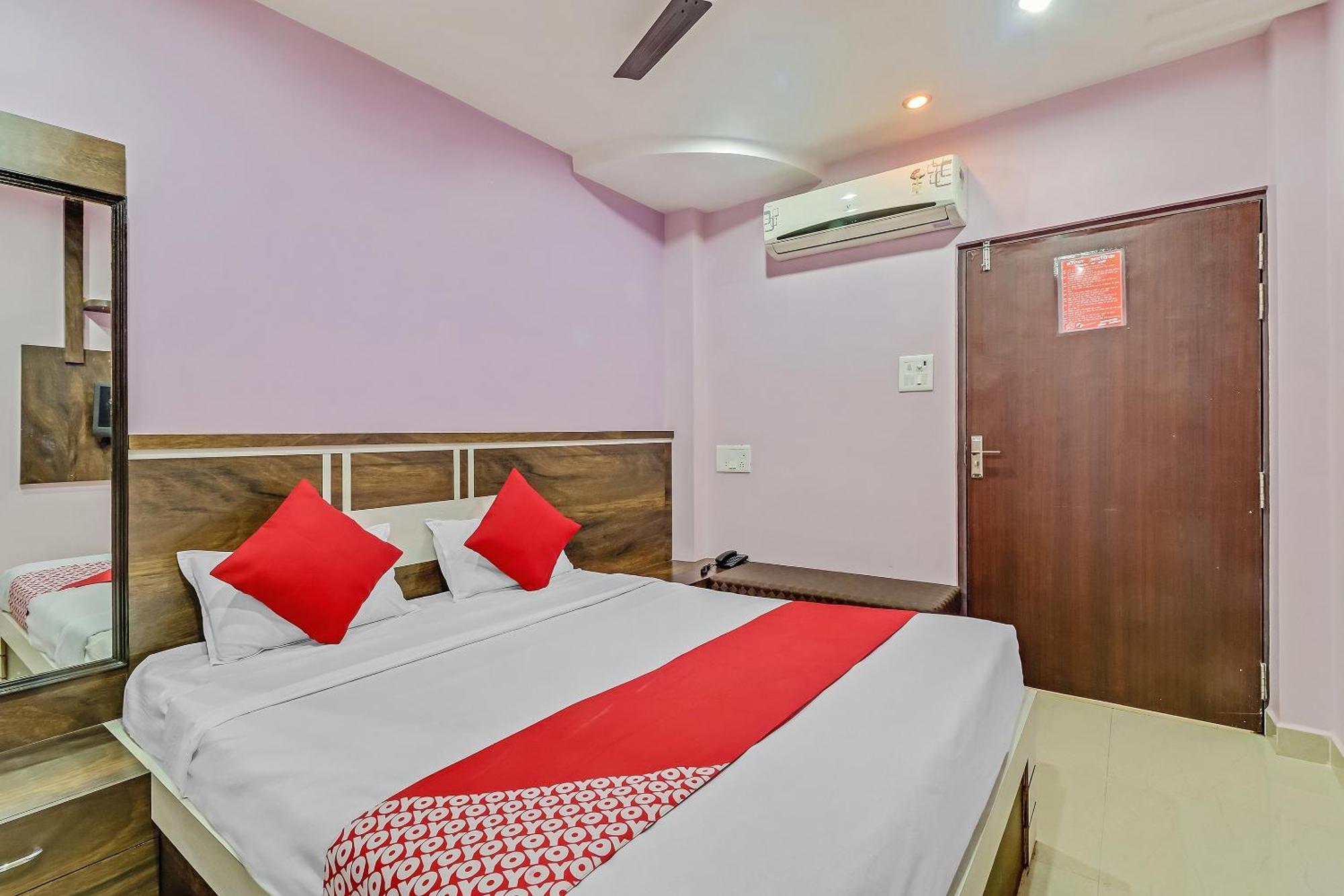 Super Hotel O Royal Raj Nandgaon Exteriör bild