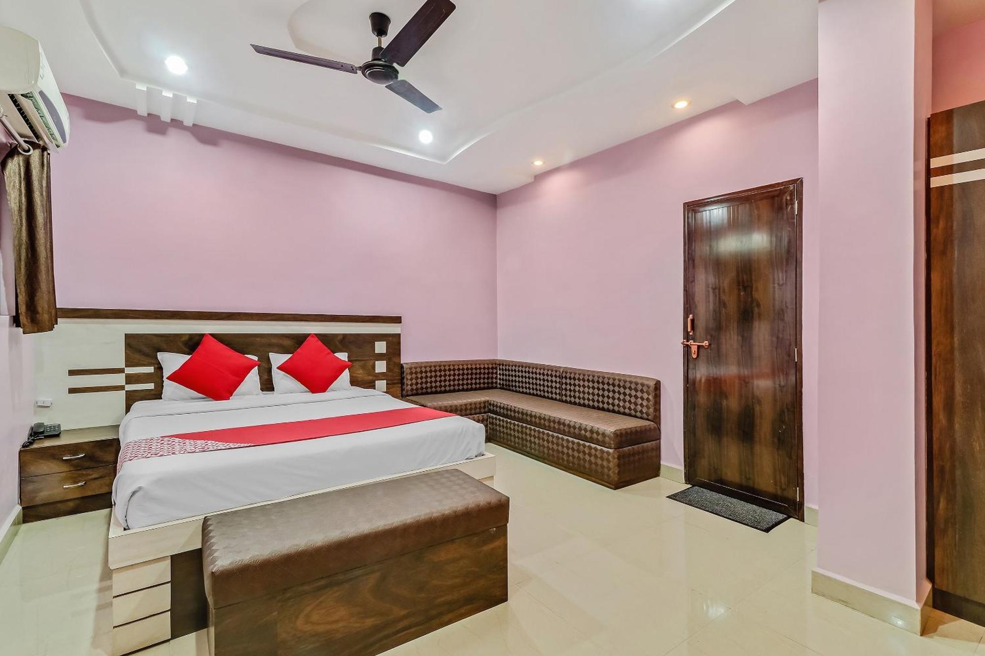 Super Hotel O Royal Raj Nandgaon Exteriör bild